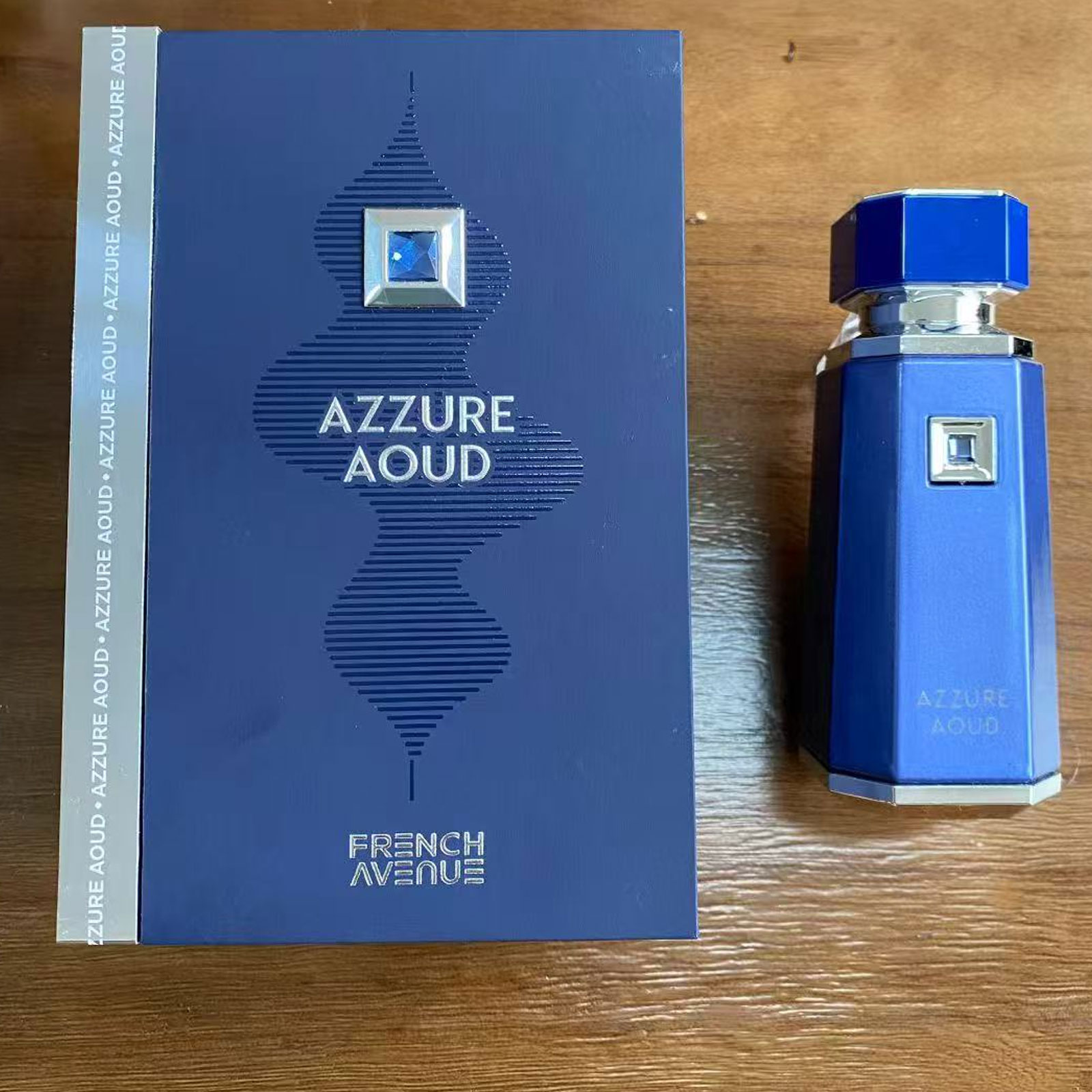 Fragrance World French Avenue  - Perfume Is Fragrance World บทวิจารณ์และราคา